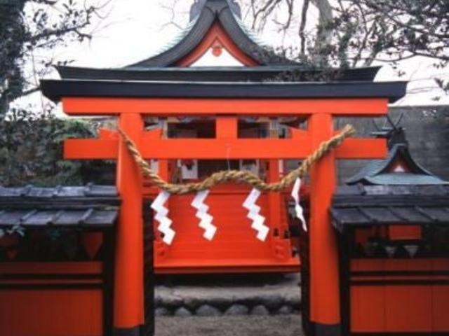 六県神社の写真1