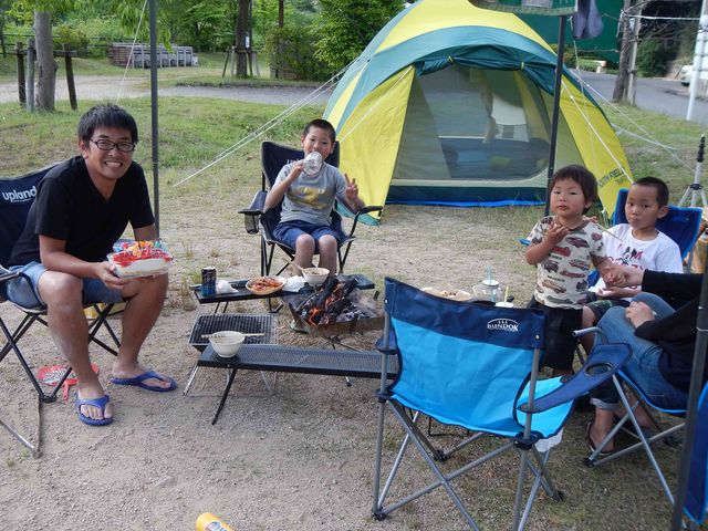 キャンプの食事は特別な味。_江の川カヌー公園さくぎ
