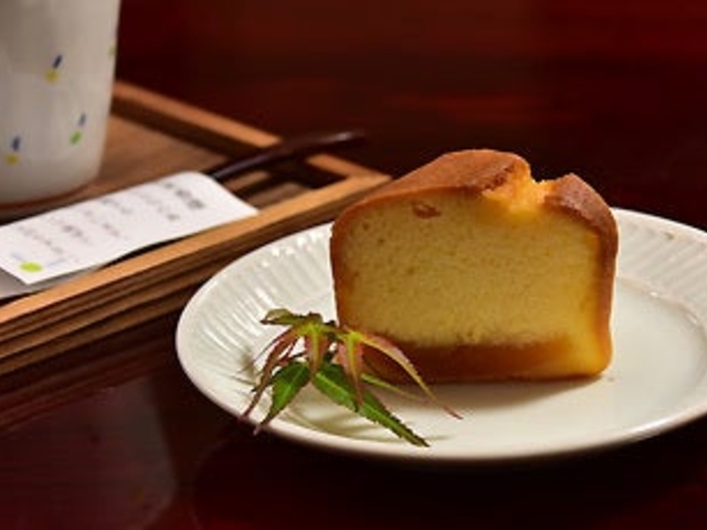 林檎ケーキ_庭園そば処 みさと