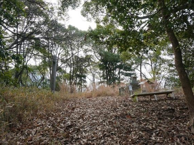 田尾茶臼山古墳の写真1