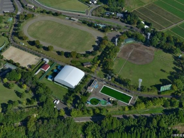 川南町運動公園の写真1