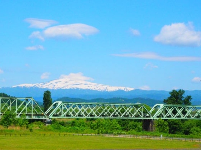 最上川橋梁の写真1
