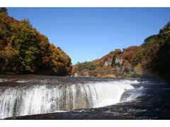 吹割の滝の紅葉の写真1