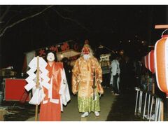 三嶋様の夜祭りの写真1