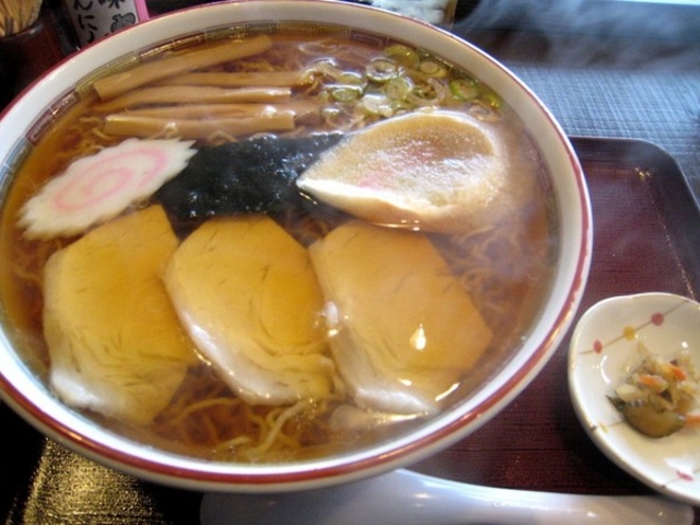名代 三角そばや