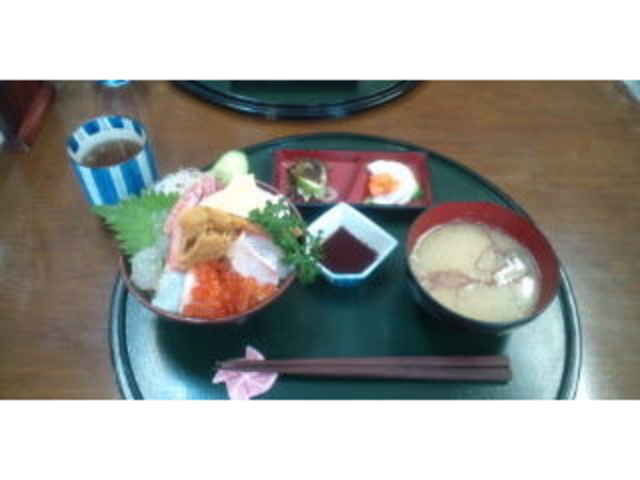 海鮮食堂やま登