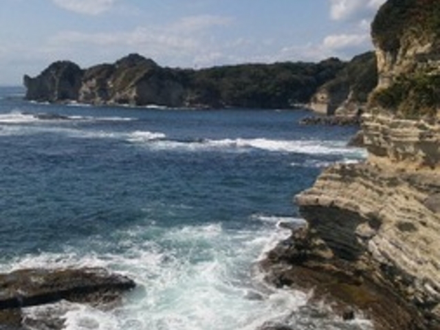 勝浦海中展望塔