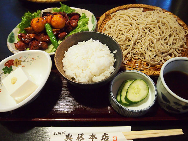 鳥もつ煮セット_純手打ちそば処 奥藤本店