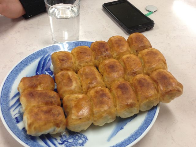 ホワイト餃子本店