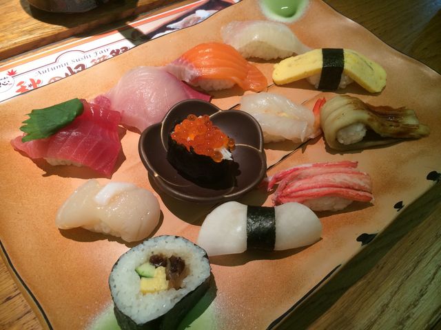 美味しく_元祖ぶっち切り寿司 魚心 三宮店