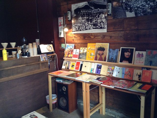 日曜日の夜と月曜日はカフェ&本屋さん。_松戸探検隊ひみつ堂