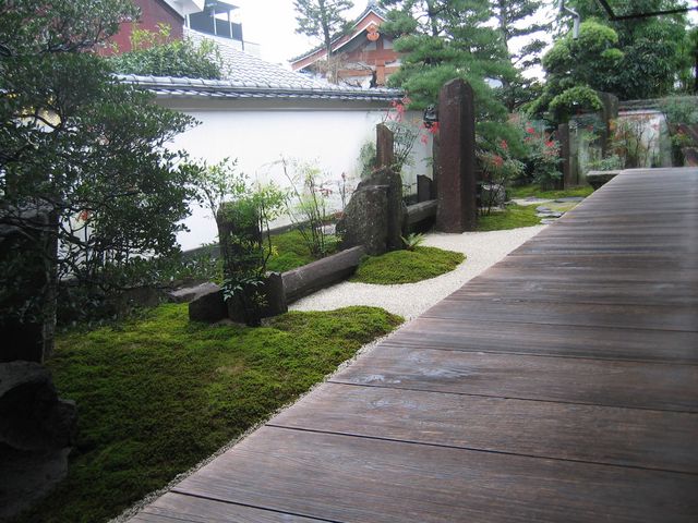 本堂から見える庭_泰勝寺