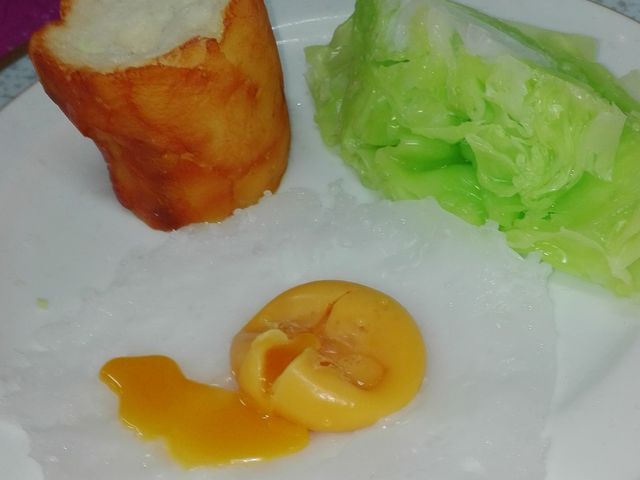 実演の目玉焼き&レタス_サンプルRiKi