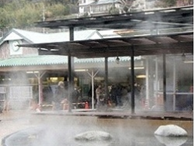 熱海駅の足湯_熱海温泉