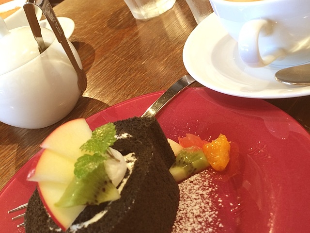 黒壁ロール!_黒壁十八號館 96CAFE