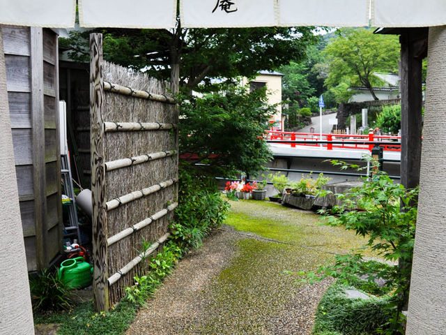 おしゃれな入口_一石庵