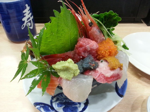 ランチ海鮮丼_鮨・あつ賀