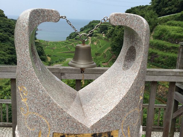 鳴らすと縁を結ぶのかな?_北庄の棚田