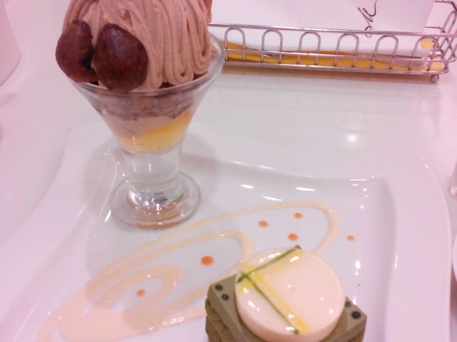 コーヒー&ミニパフェ& 抹茶ケーキのセット_マールブランシュ カフェ