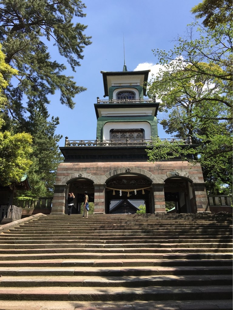 尾山神社神門