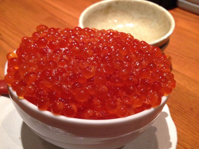 噂のイクラ丼_海味 はちきょう 本店