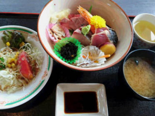 かい鮮や ランチメニュー 海鮮ちらし寿司定食_かい鮮やレストラン