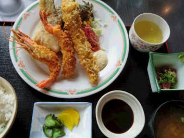 かい鮮や ランチメニュー 揚げ物盛り合わせ定食_かい鮮やレストラン