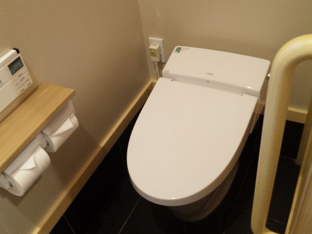 トイレもきれいでした_とんかつうんの