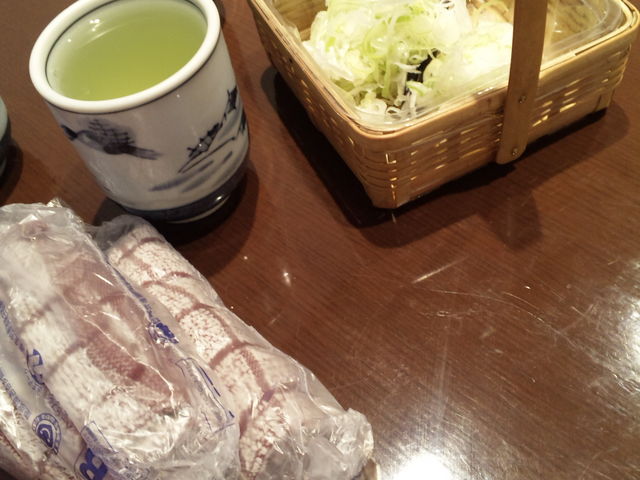 お茶とおしぼり_戸隠そばエスパルスドリームプラザ店