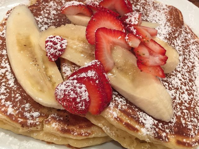 ボリューム満点のパンケーキです♪_バビーズ ランドマークプラザ
