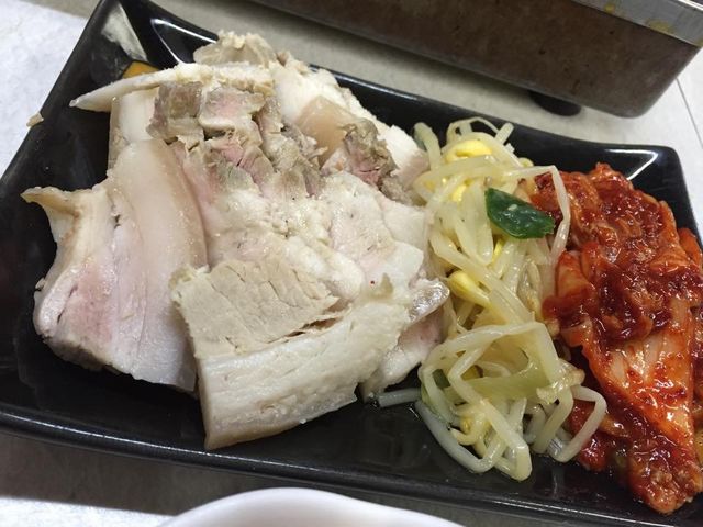 ジューシーなお肉_たつ屋