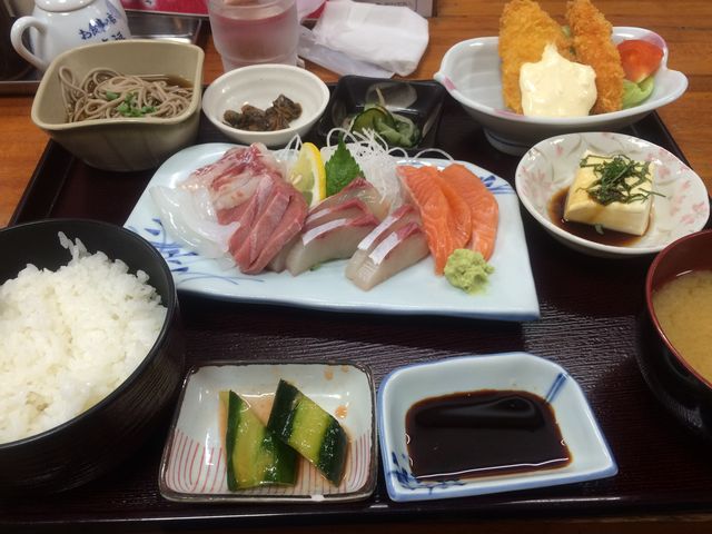 これは竹定食の写真です_お食事の店萬福