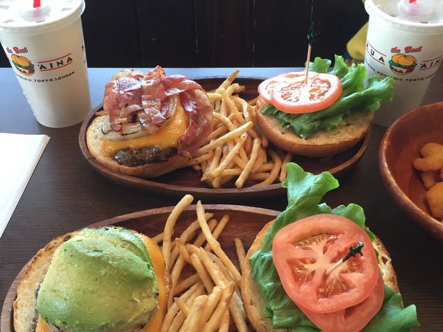 セットメニューです。_クアアイナ KUA `AINA 鎌倉店