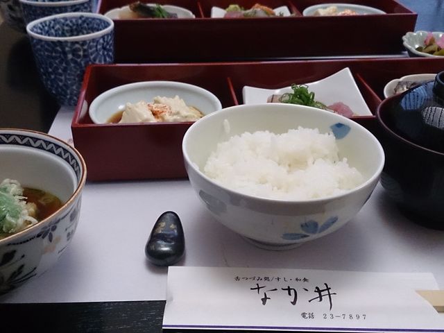 日替わり定食はびっくりするくらい郷土色豊かな絶品_なか井