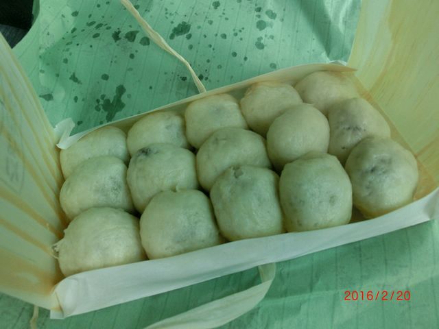 四国旅行に行く時は必ず立ち寄るお店です。蒸したてホクホクでお値段もお手頃です。_名物 鳥坂まんじゅう
