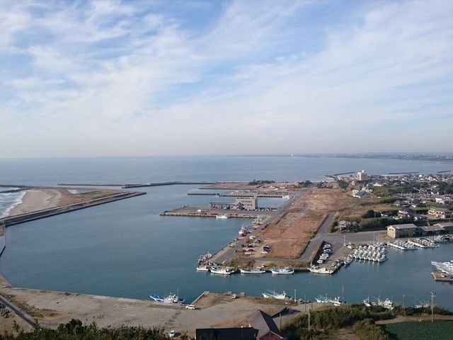 九十九里浜方面を望む_飯岡刑部岬展望館?光と風?