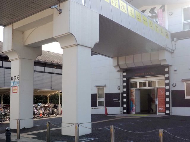 外観_寅さん記念館レンタサイクルセンター