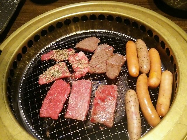 お肉色々_黒毛和牛焼肉 犇屋 神戸駅前店