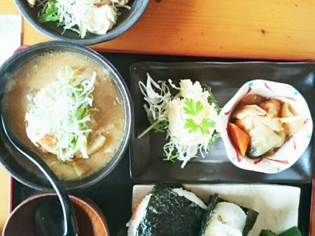 おにぎりあぜっこ