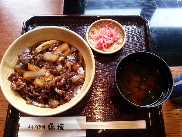 ランチ_豚捨・東京店