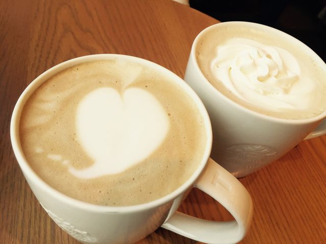スターバックスラテ_スターバックス・コーヒー 仙川駅前店