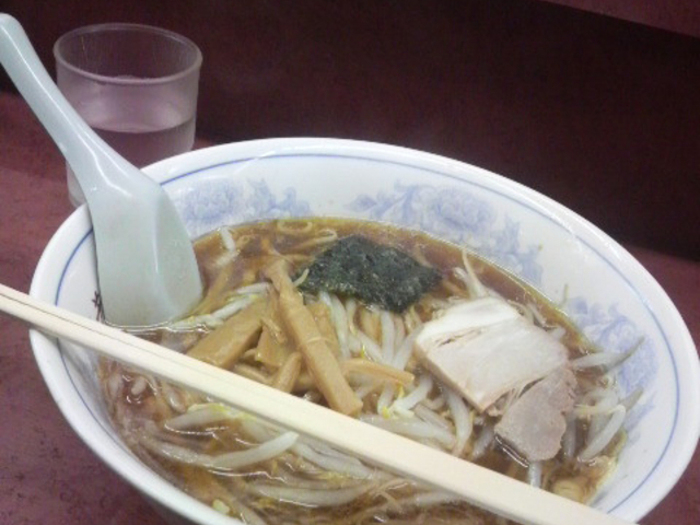 昭和のラーメン_ラーメン若月