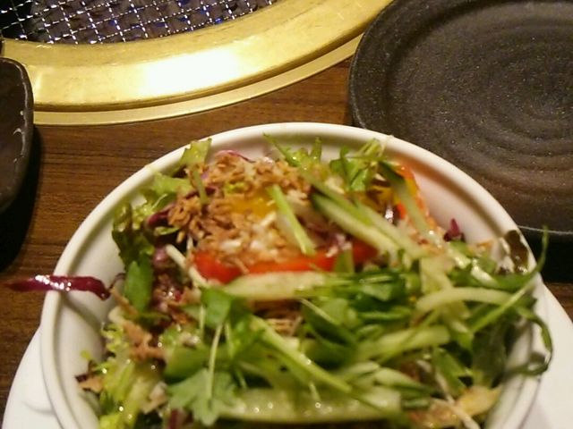 犇めきサラダ_黒毛和牛焼肉 犇屋 神戸駅前店