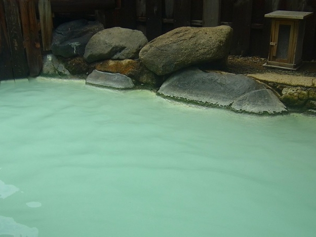 岩手県八幡平・松川温泉・松楓荘 露天風呂_松川温泉松楓荘