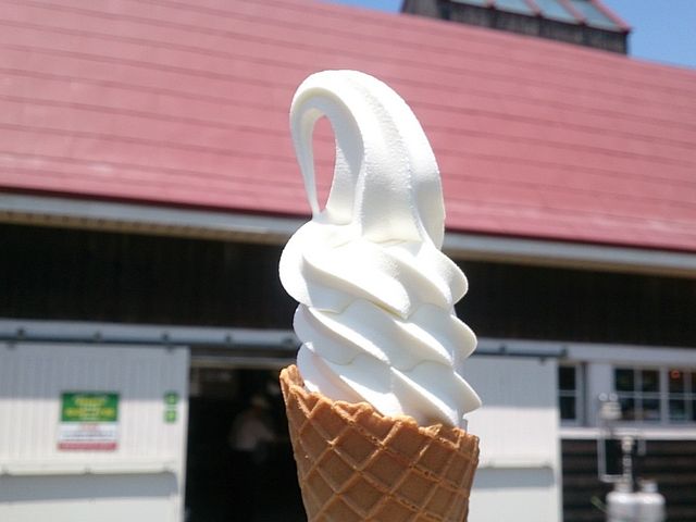 ソフトクリームが美味!_八紘学園農産物直売所