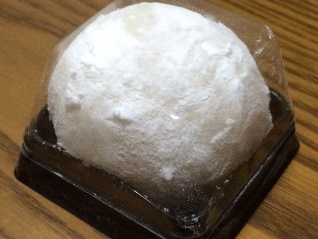 苺大福(1個税込み190円)1個から買えますよ。_さかもと菓子店