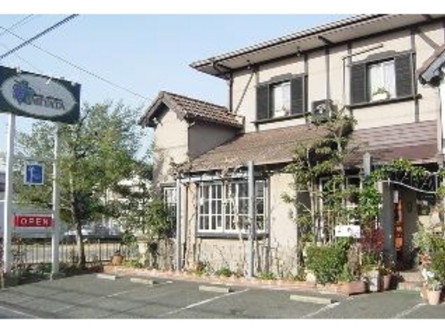 駐車場は裏にもあります_ミヤタ