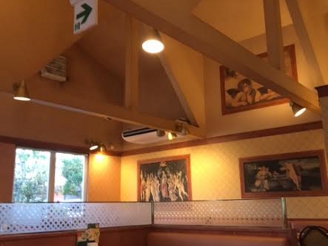 ゆったりした空間_サイゼリヤ藤沢大庭店