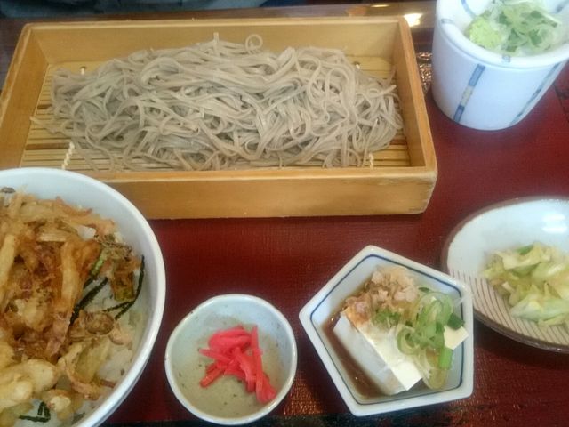 かき揚げ丼・そばセット¥950_十割そば 大善