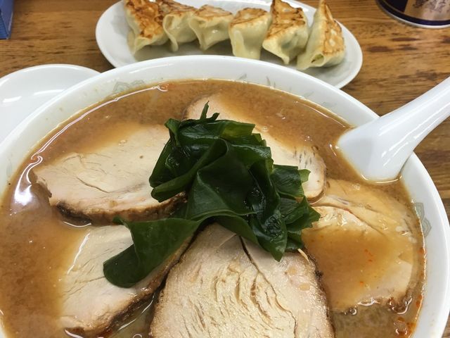 特にチャーシュー麺大好き
餃子は、めちゃさっぱりして美味しいです。_来々軒